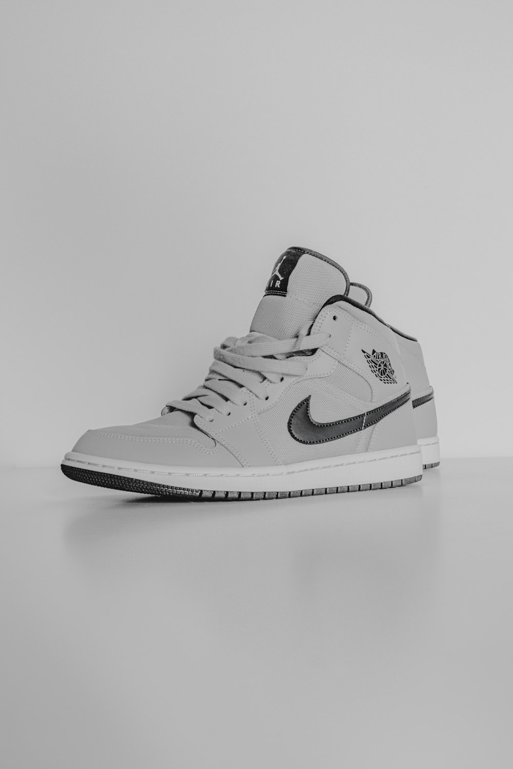 Nike Air Jordan 1 blanco y negro