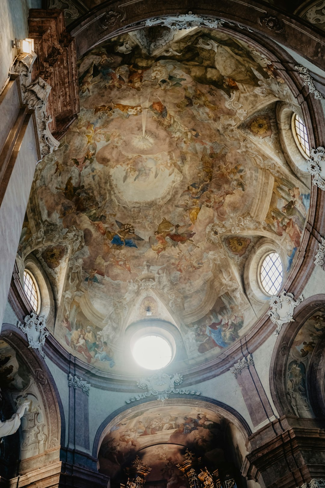 brown and white floral ceiling