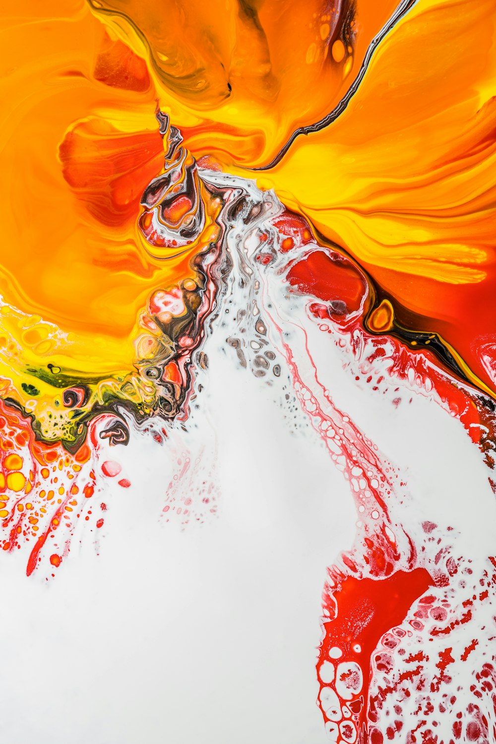 pintura abstrata laranja vermelha e branca