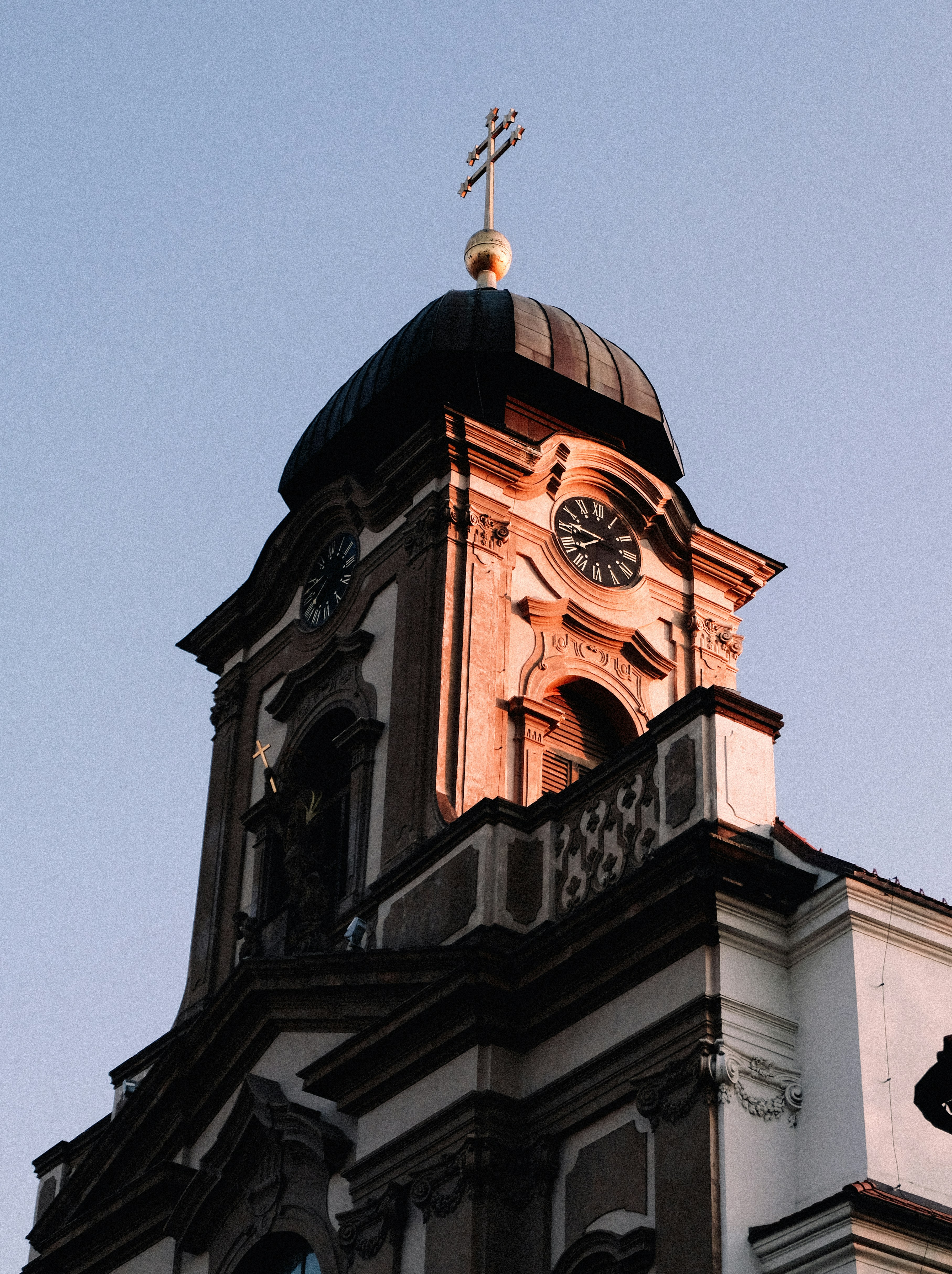 brown and black concrete building