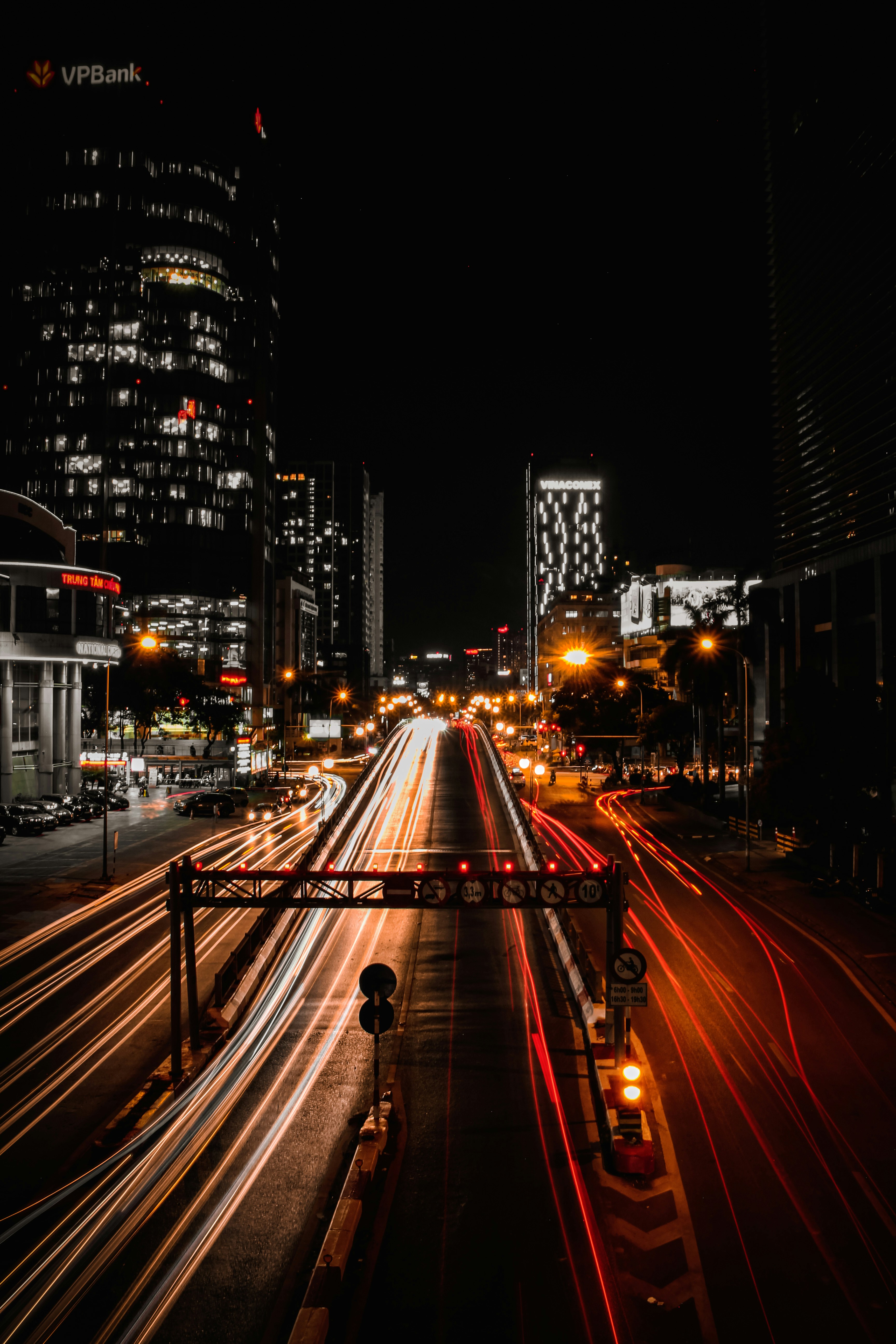 Photo by simonnguyen_