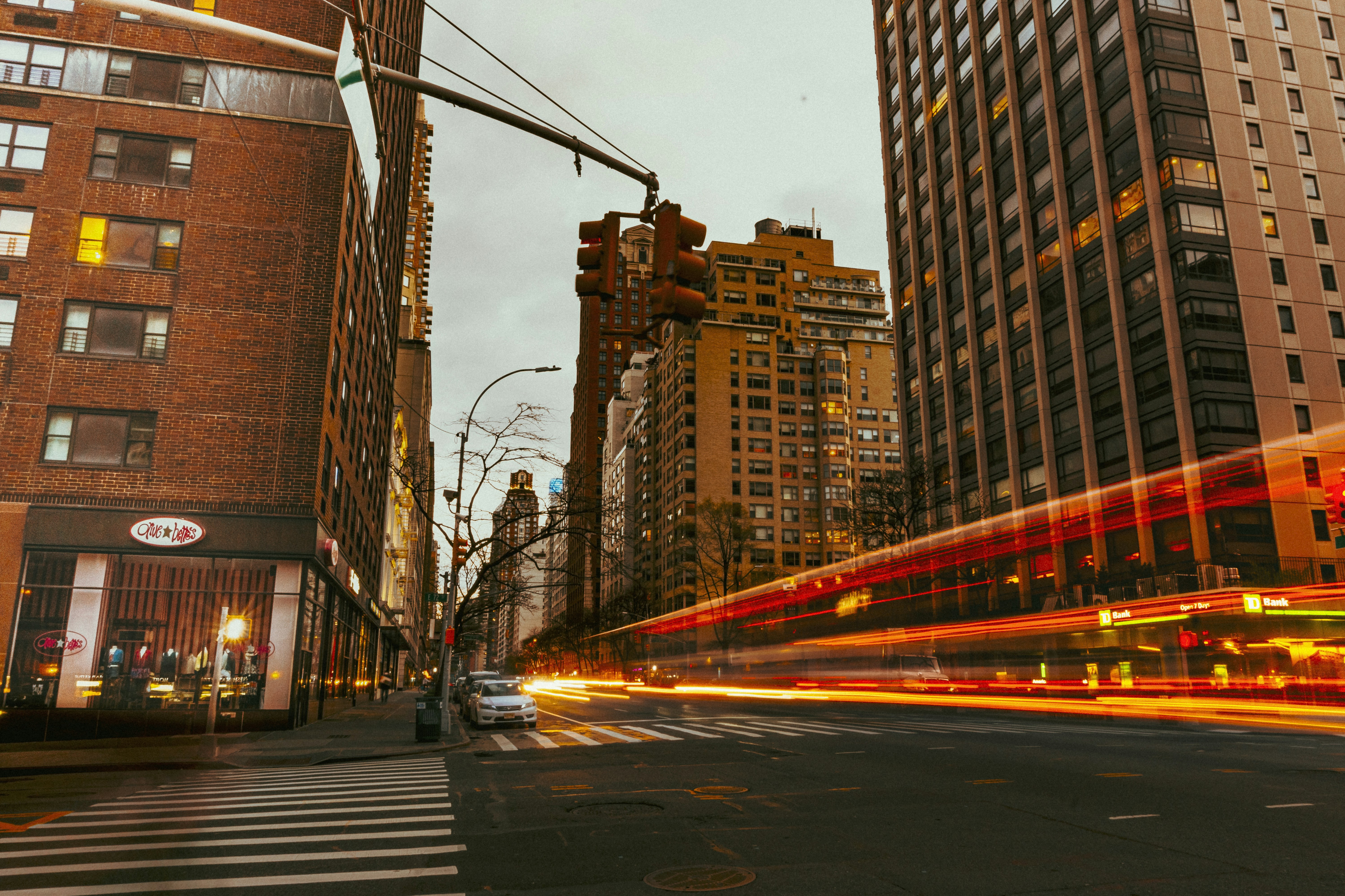 Photo by clayleconey