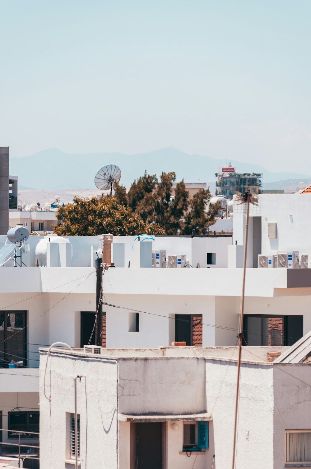 white concrete building during daytime