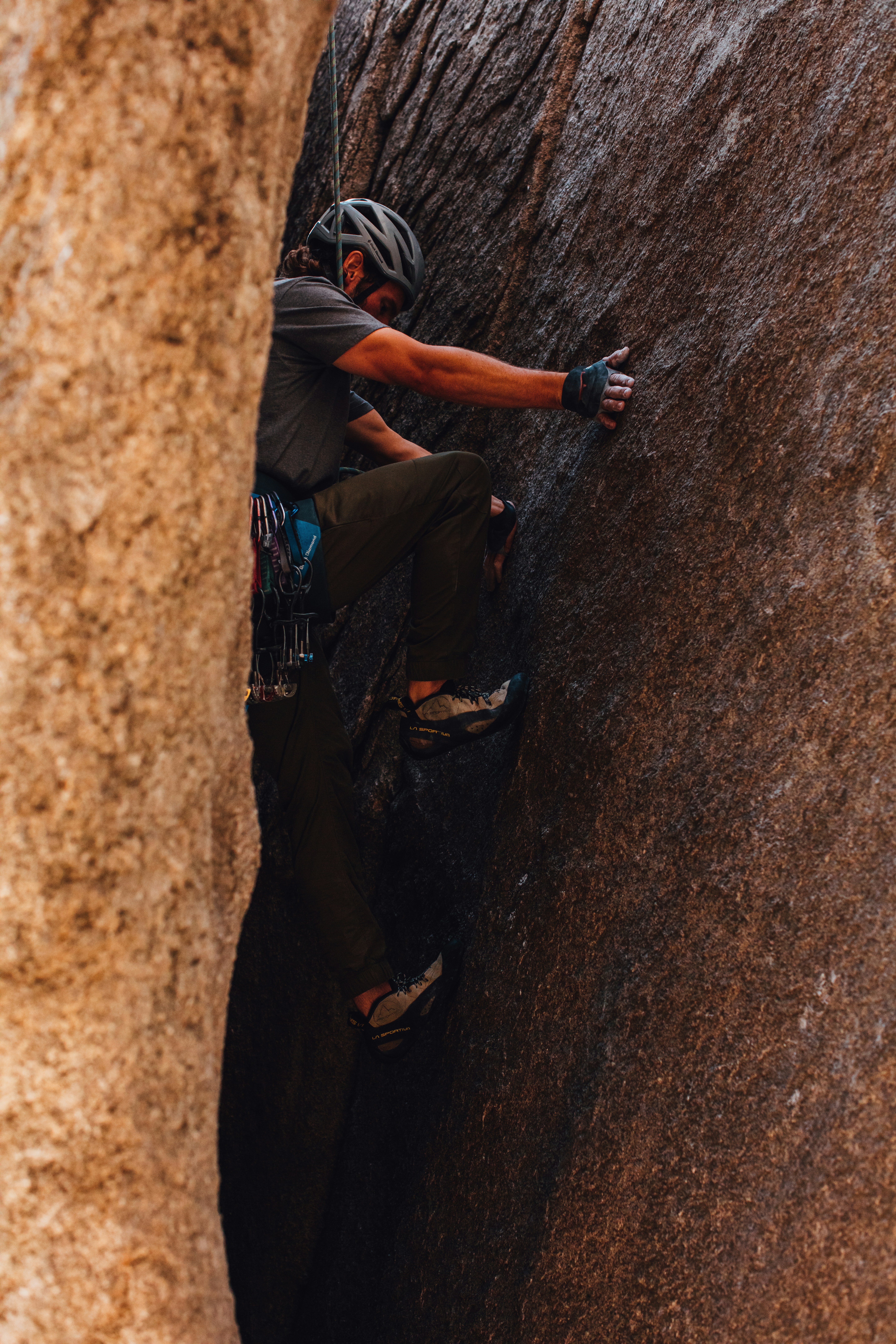 Photo by worldsbetweenlines