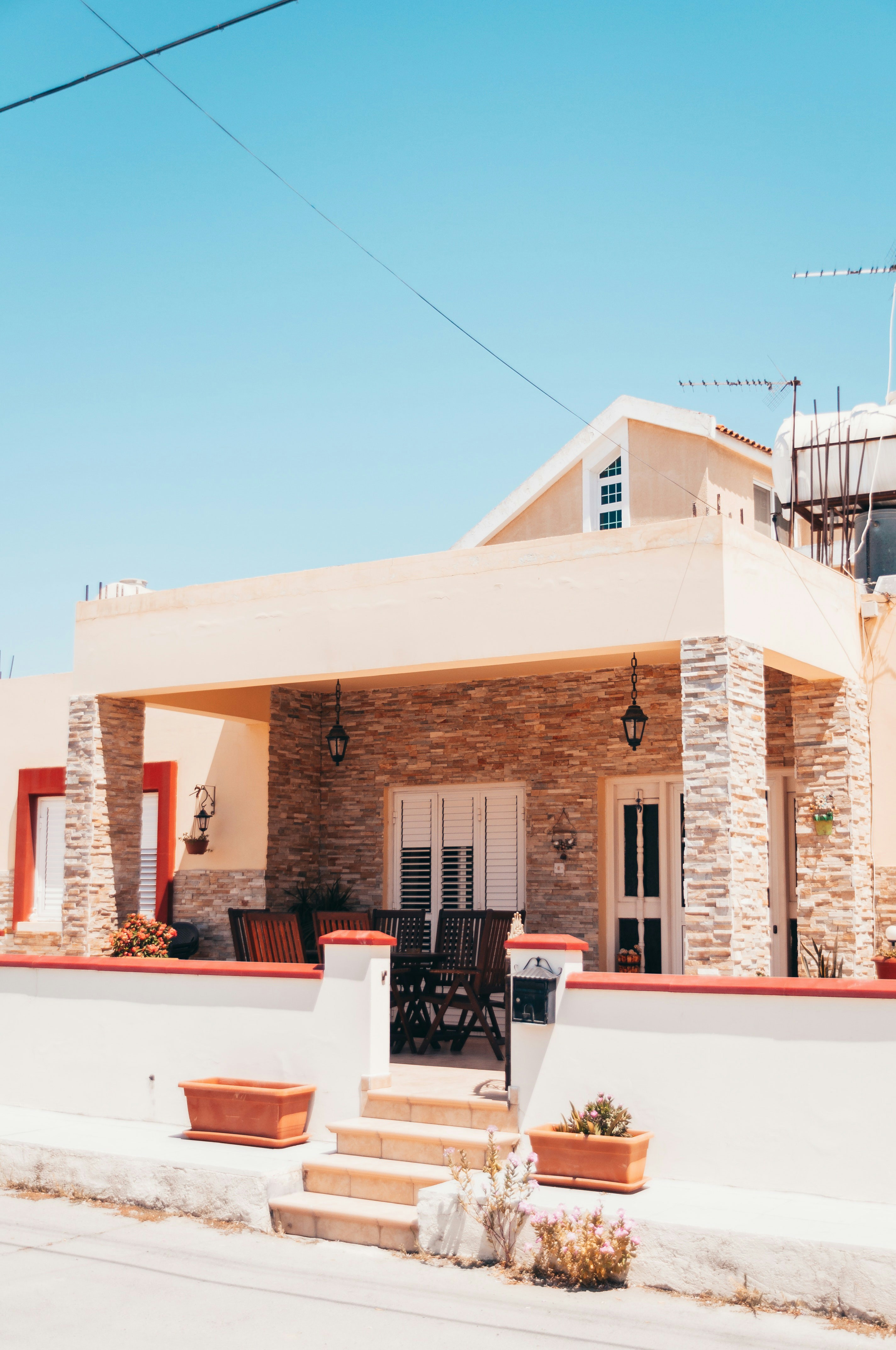 How I Help Buyers Evaluate Cap Rates and ROI Like a Pro