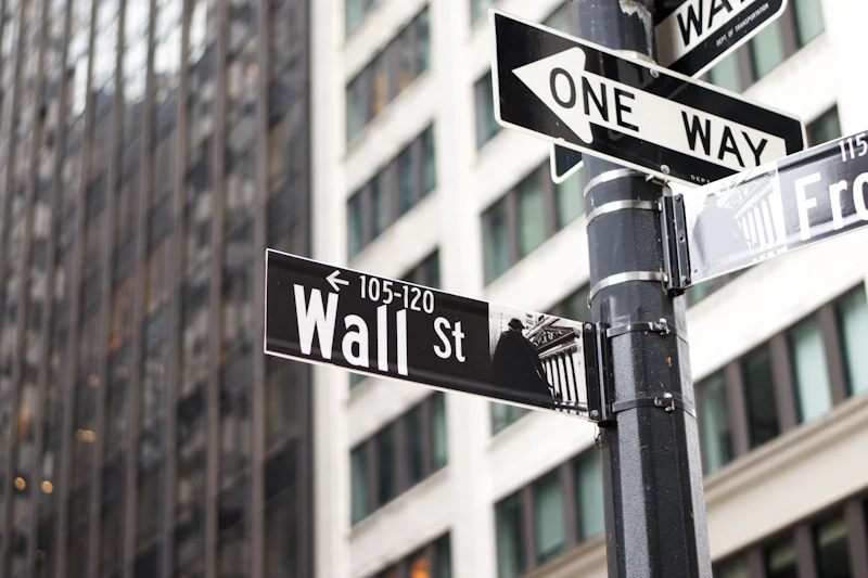 The Monday Effect: Do Stocks Really Trade Lower on Mondays