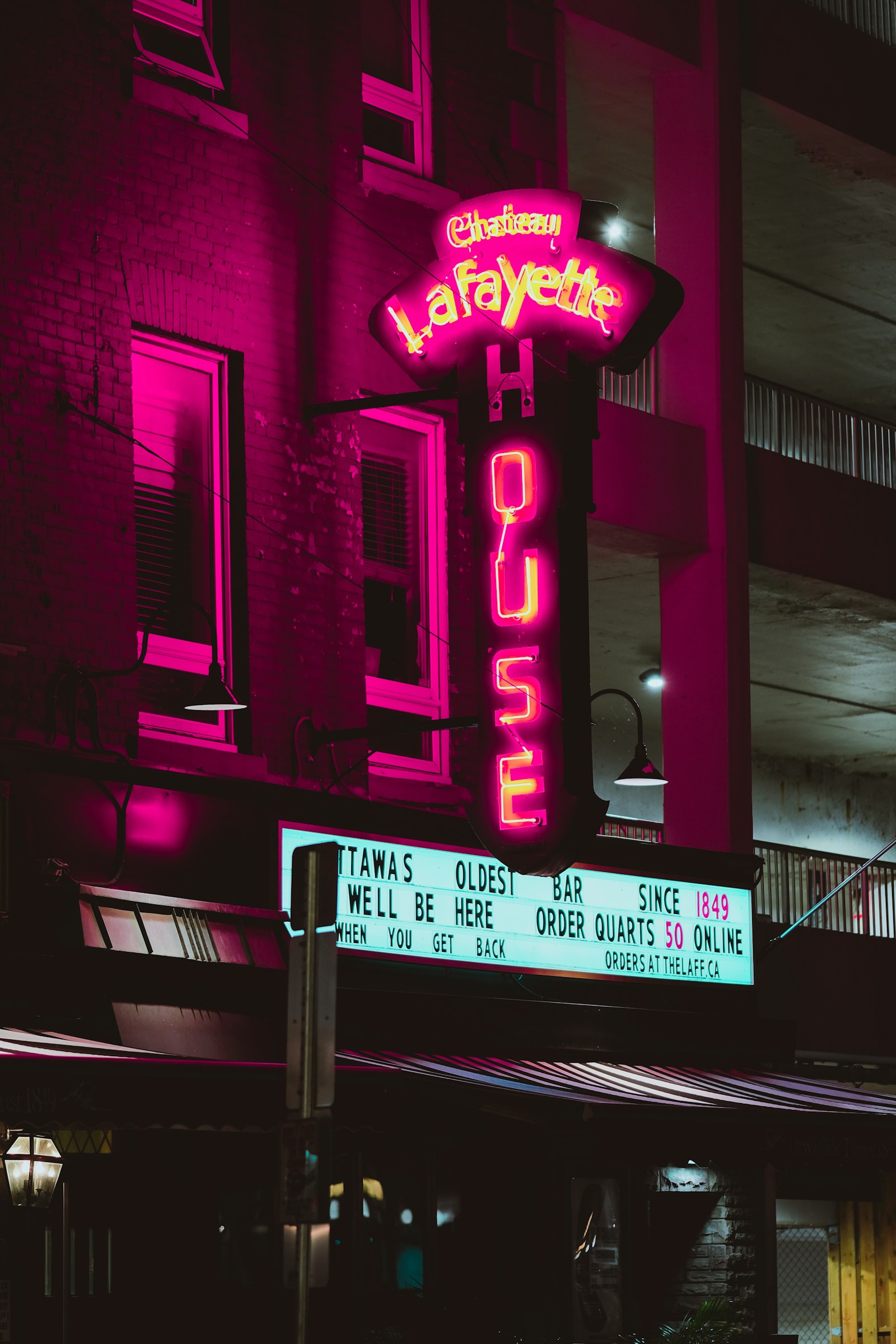 🪩 Exploring Ottawa's Nightlife: Top Spots in Different Neighborhoods