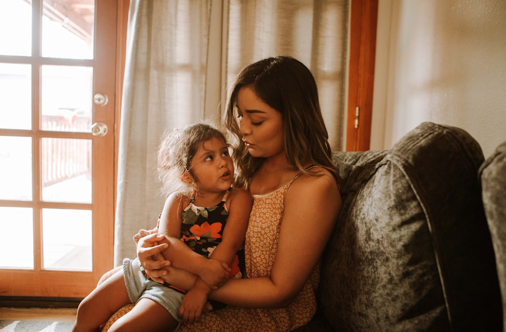 999+ becoming Mom And Child Pictures | Download Free Images on Unsplash