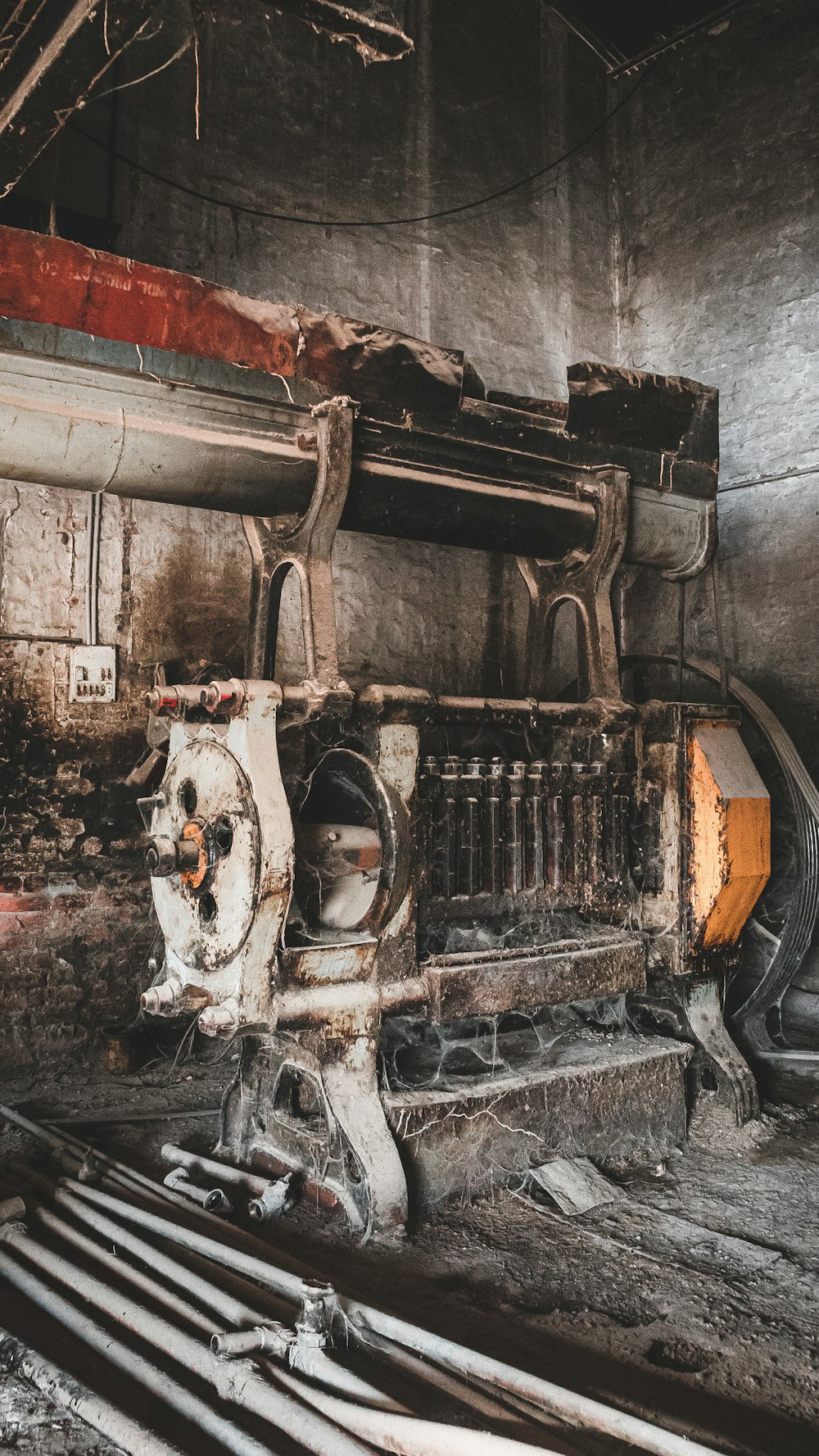 black and white car engine