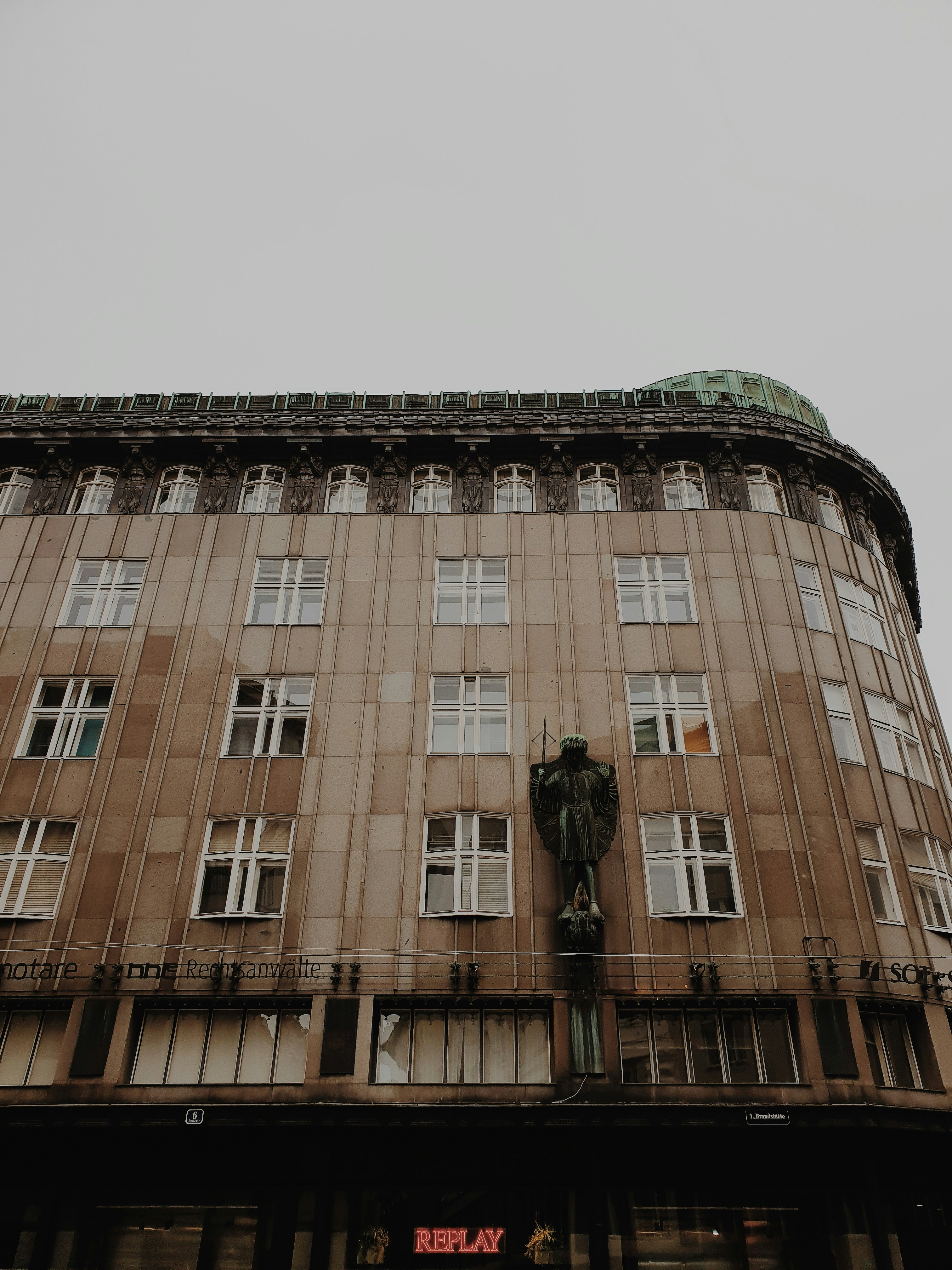 Photo by illiakholin