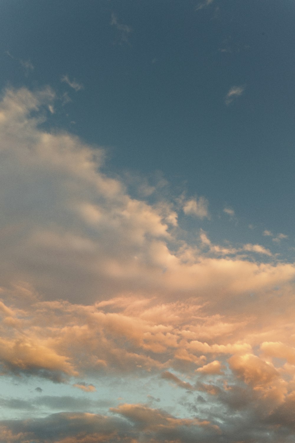 white clouds and blue sky during daytime