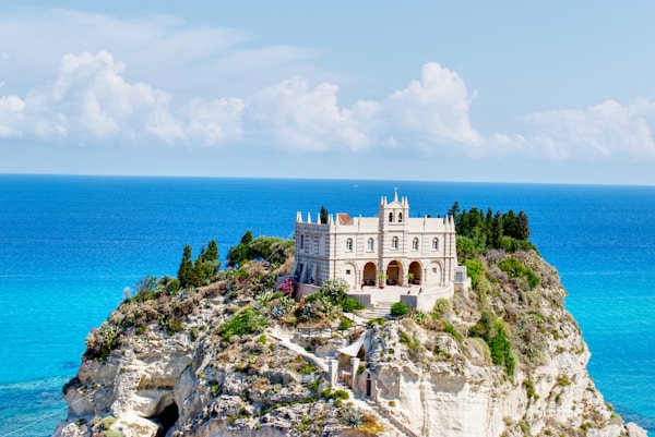 Vibo Valentia: Exploring Local Culture & Traditions