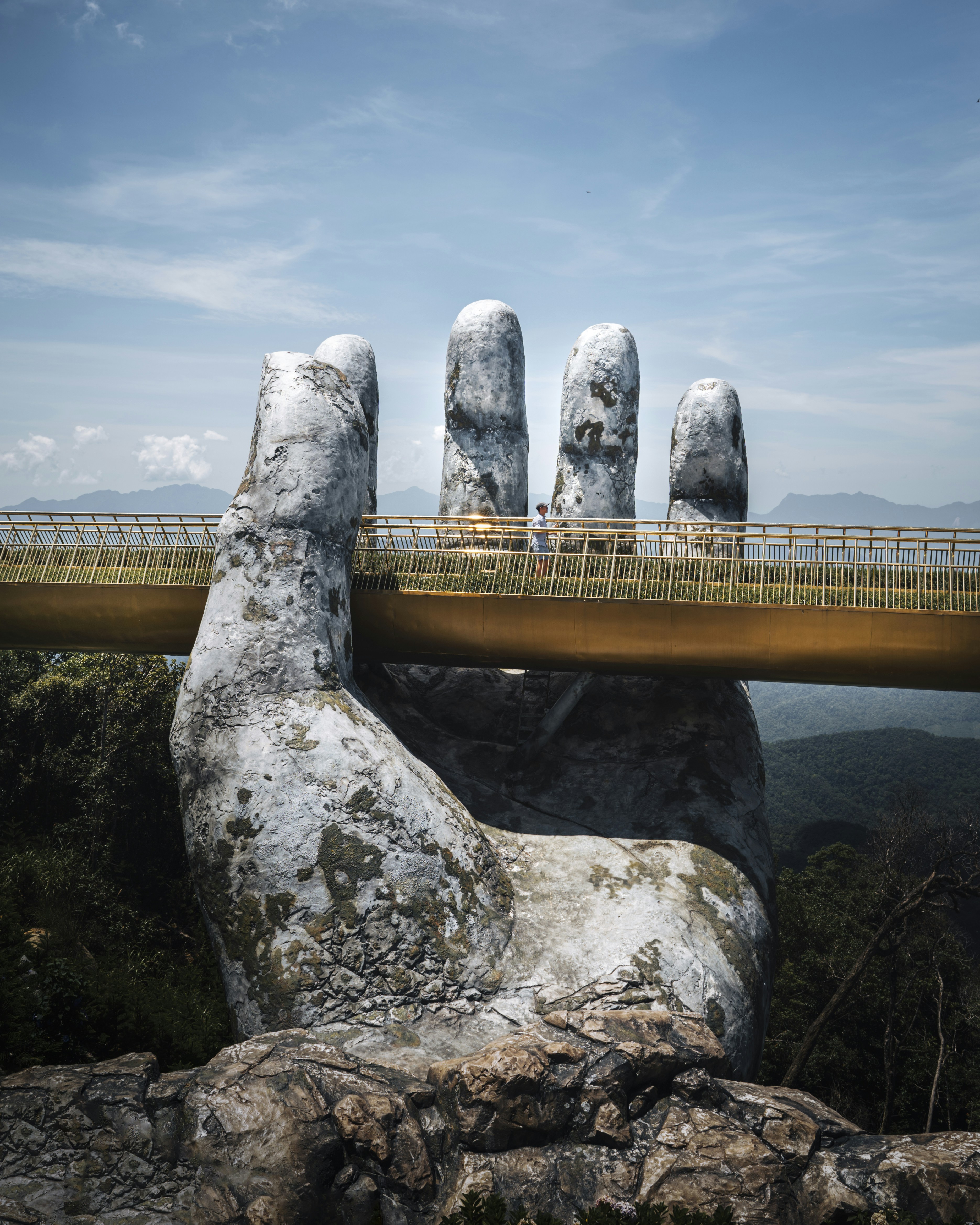 Danang Hand Bridge