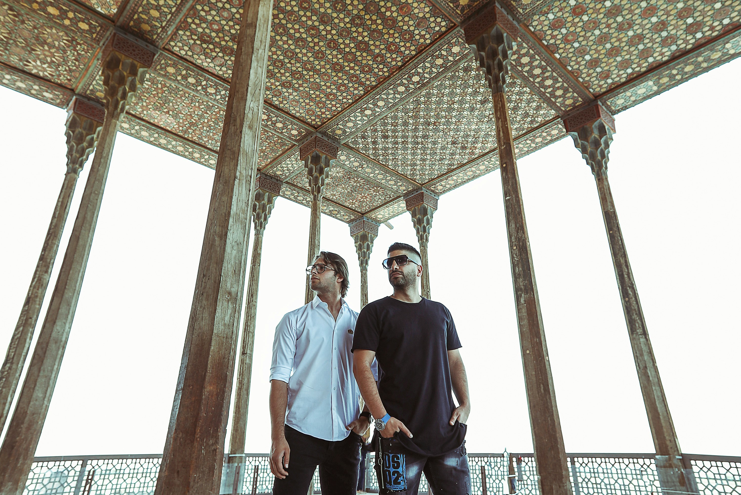 Photo by behrouzsasani