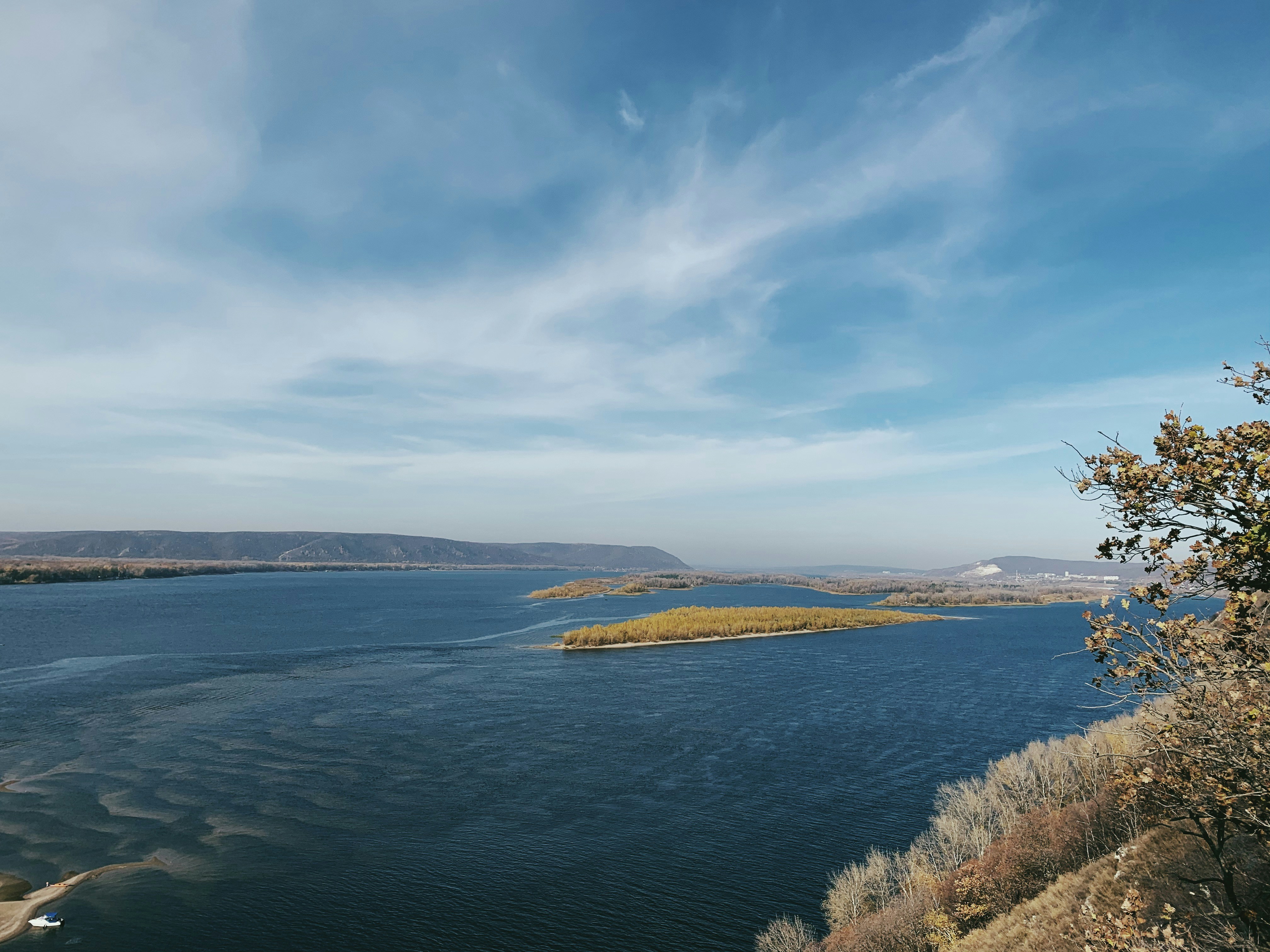 Photo by zotovv