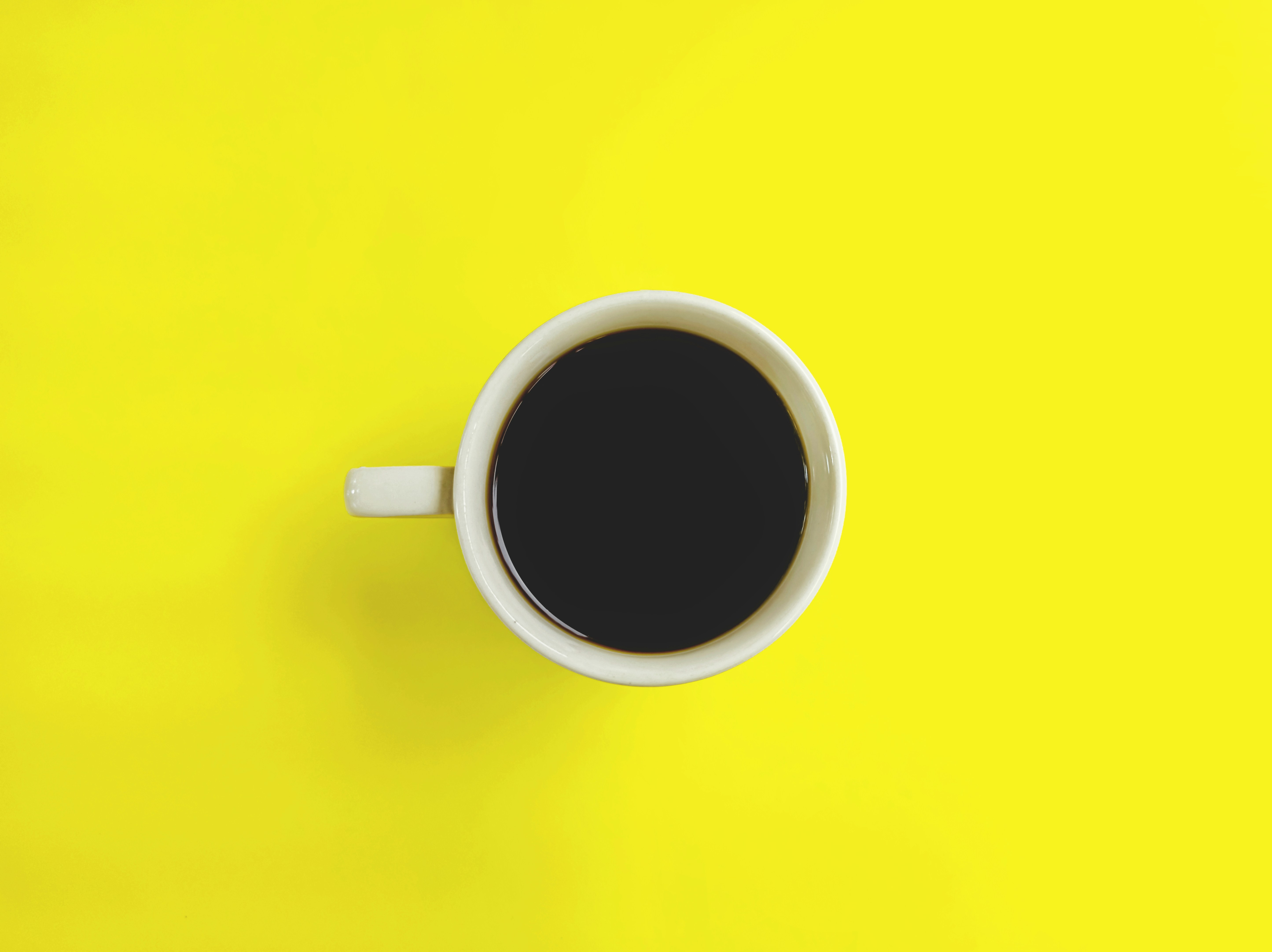 Download 1pca8s231desgm Yellowimages Mockups