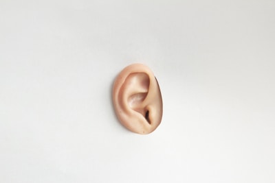 une oreille