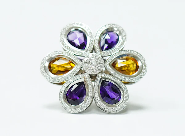 Plantilla de tienda online Aurelia Joyería Fina — Joyería