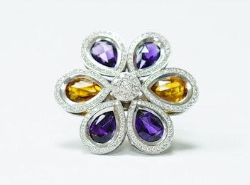 แหวนเพชรคอรัล