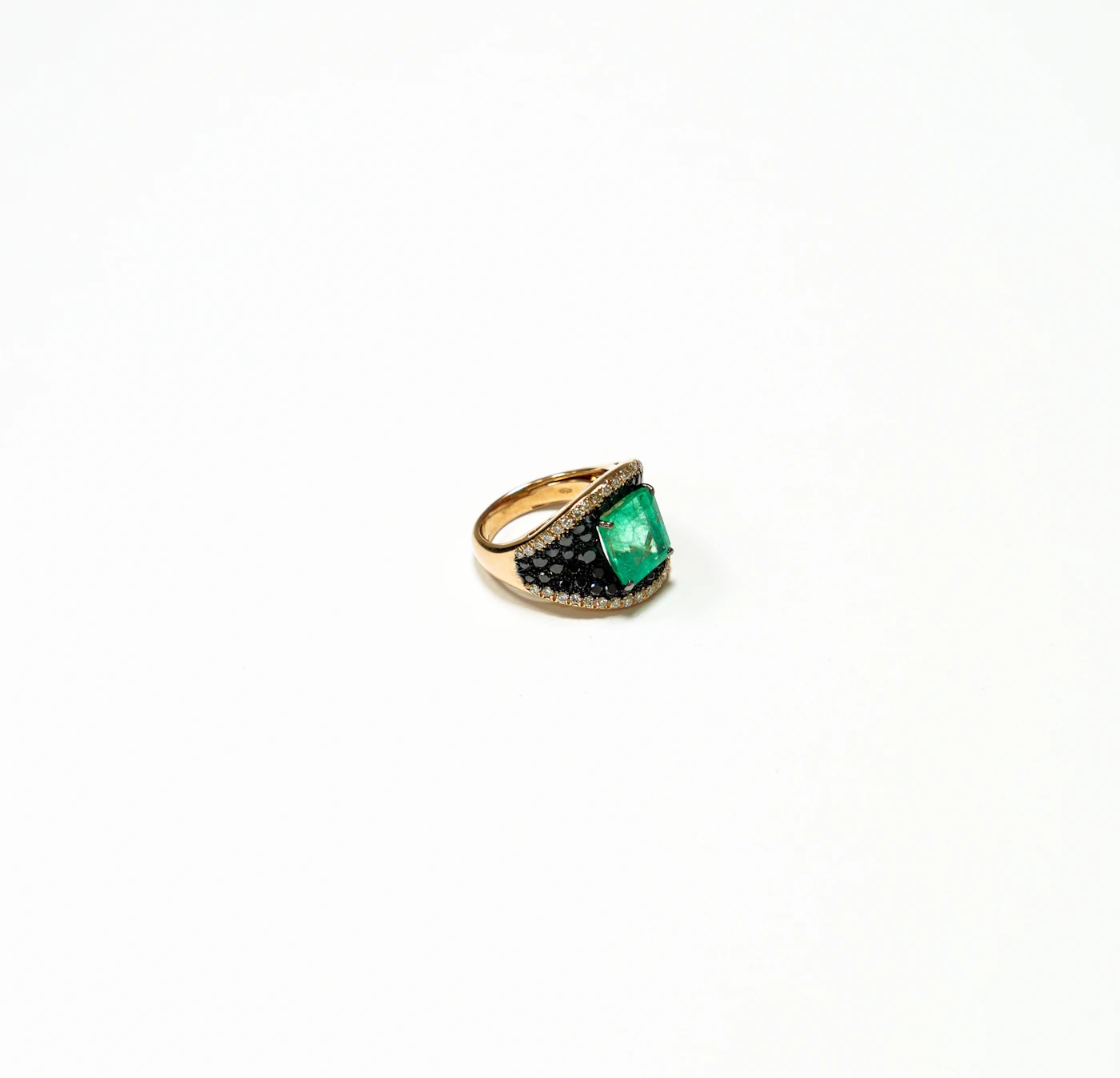 Nocturne sapphire cocktail ring on dark linen