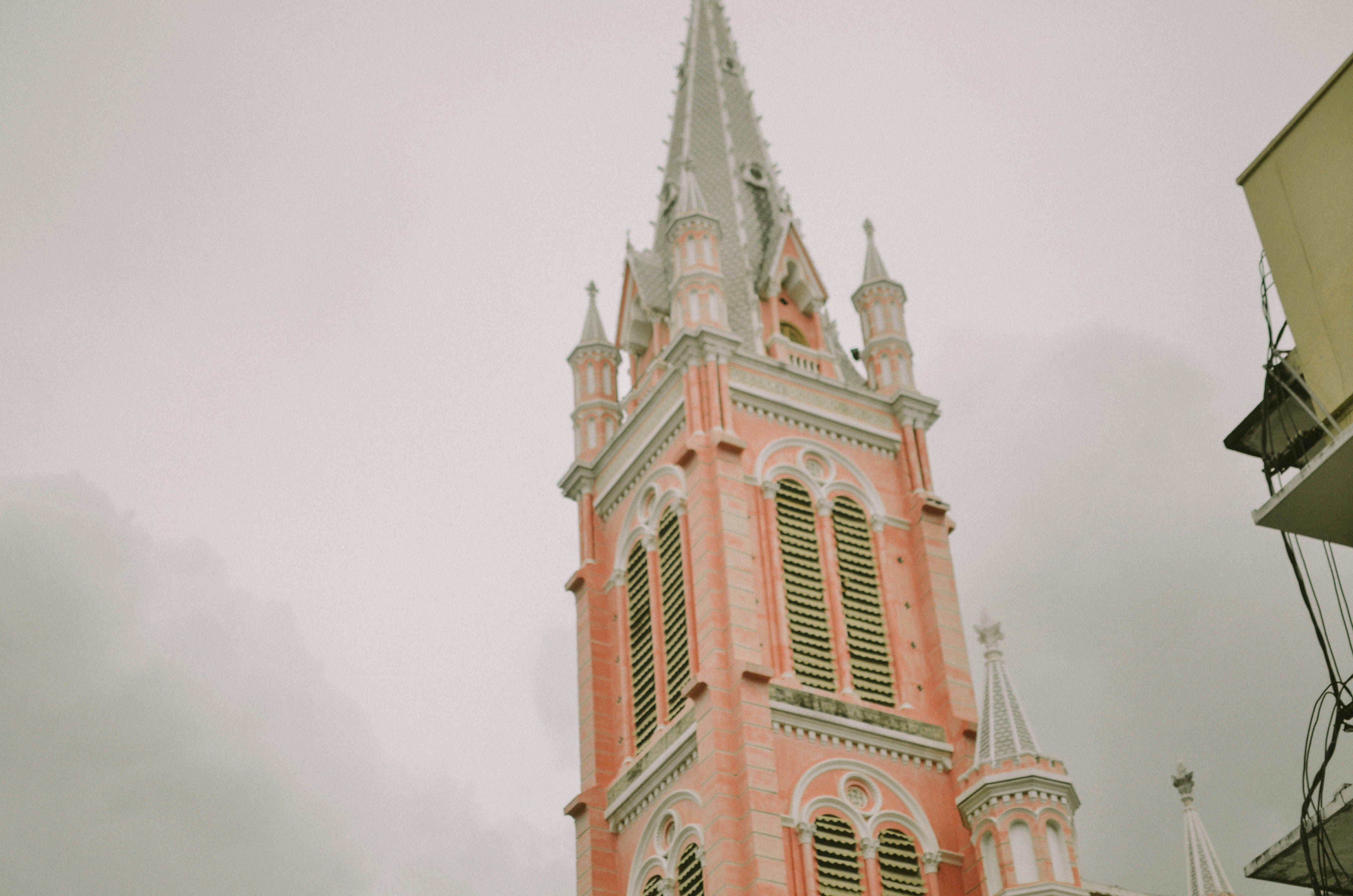brown and white concrete building