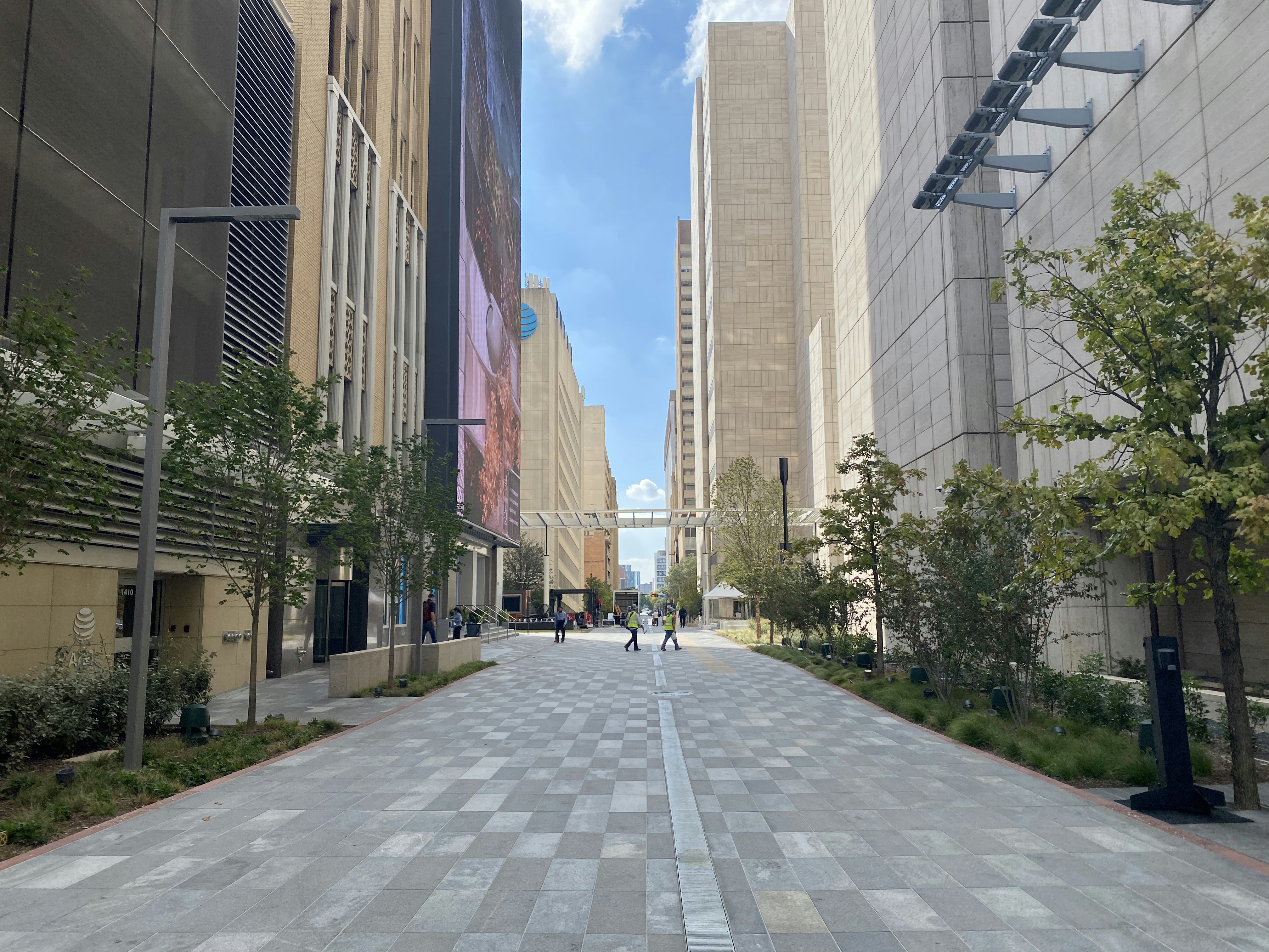 gray and white concrete building