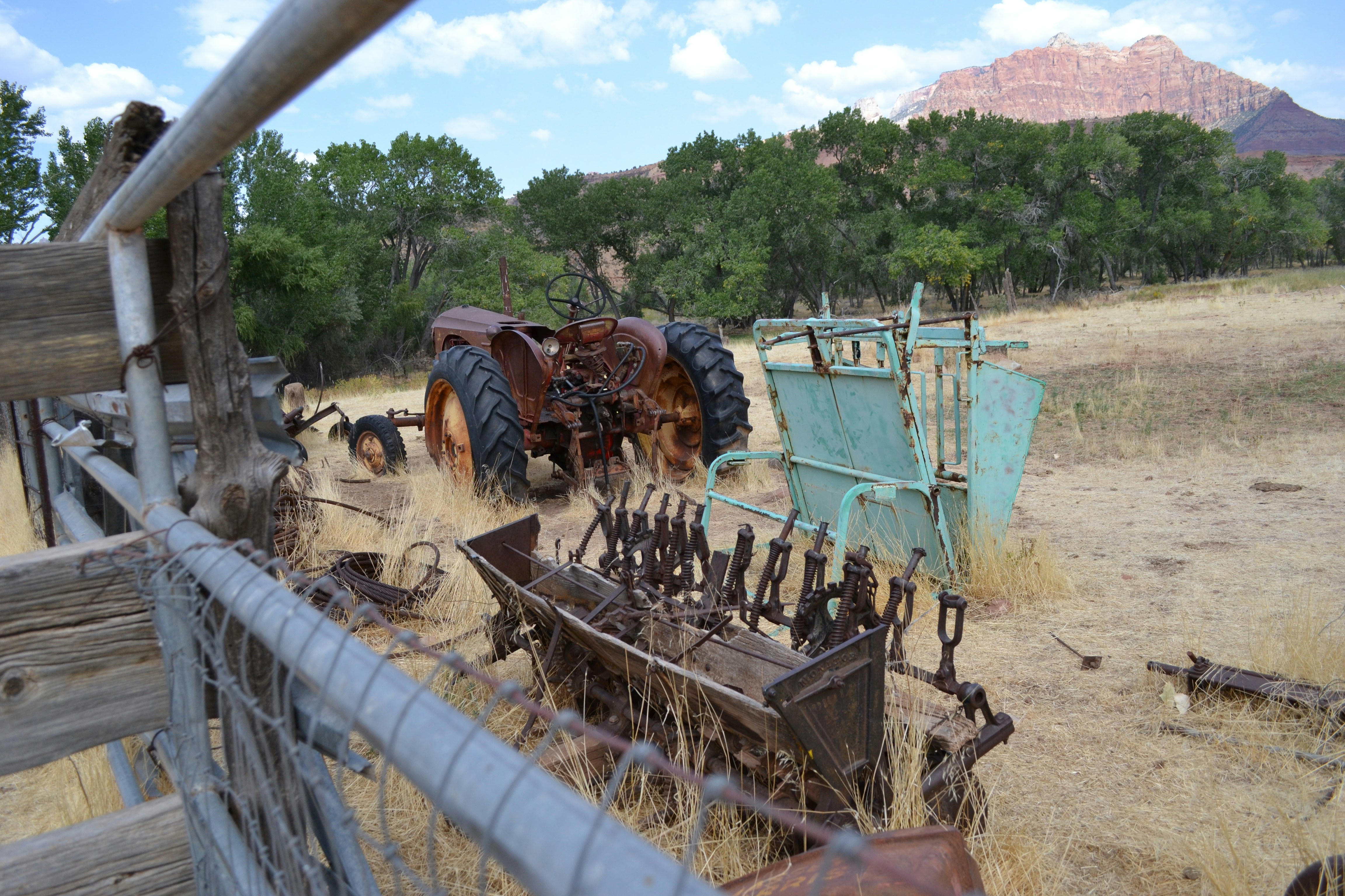 green and brown metal machine