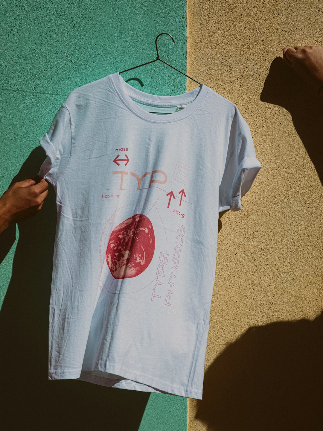 white and red crew neck t-shirt