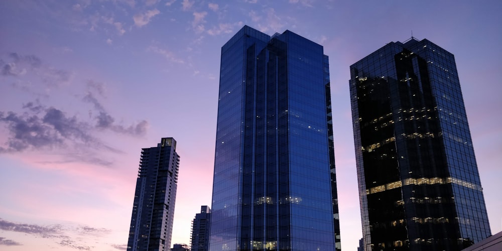 blue and gray high rise building