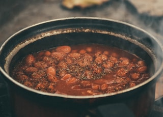 cooked food in black cooking pot