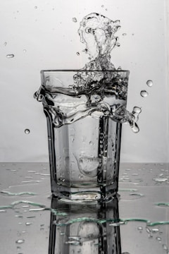 clear drinking glass with water