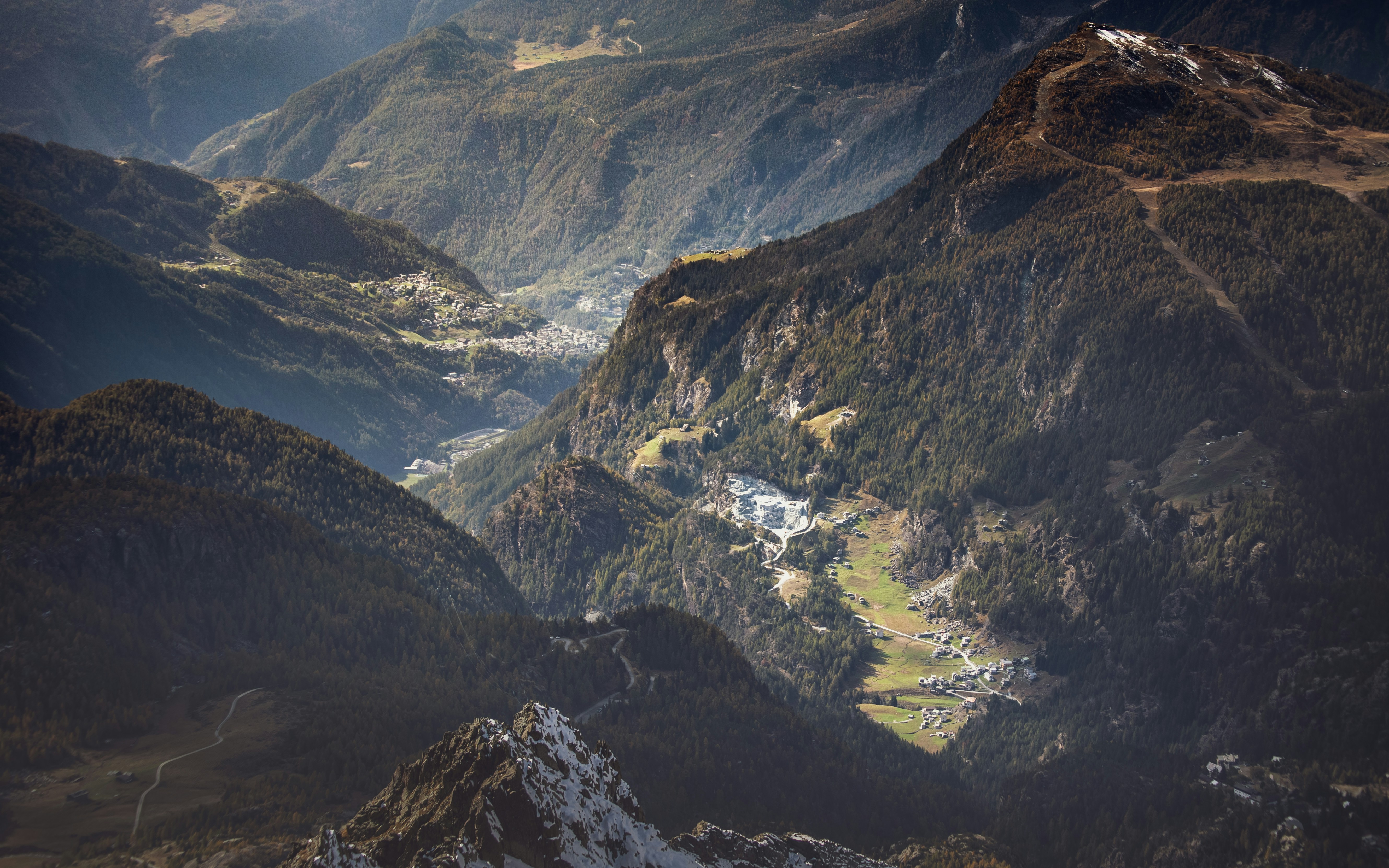 Photo by marekpiwnicki