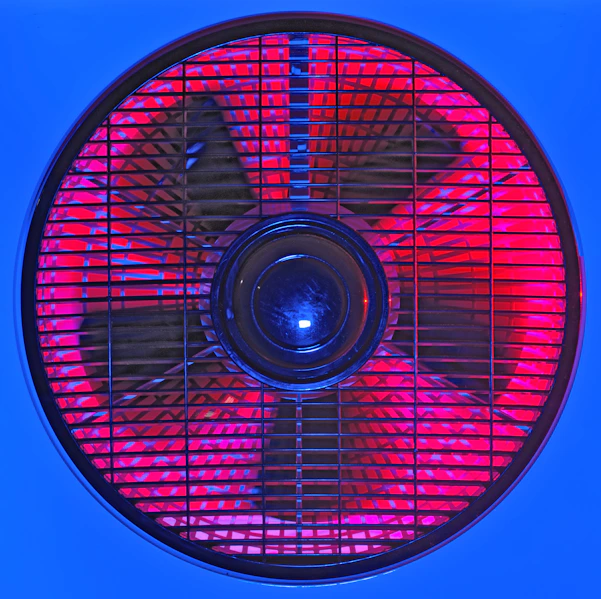 red and white box fan