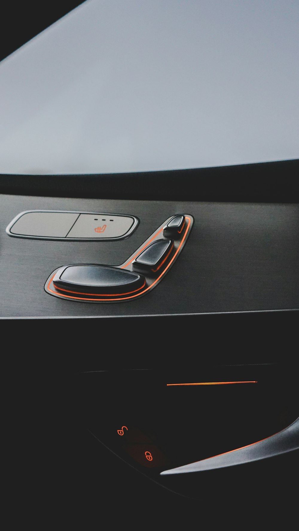 black and silver car door handle