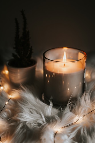 Saanvi Candle Studio cover