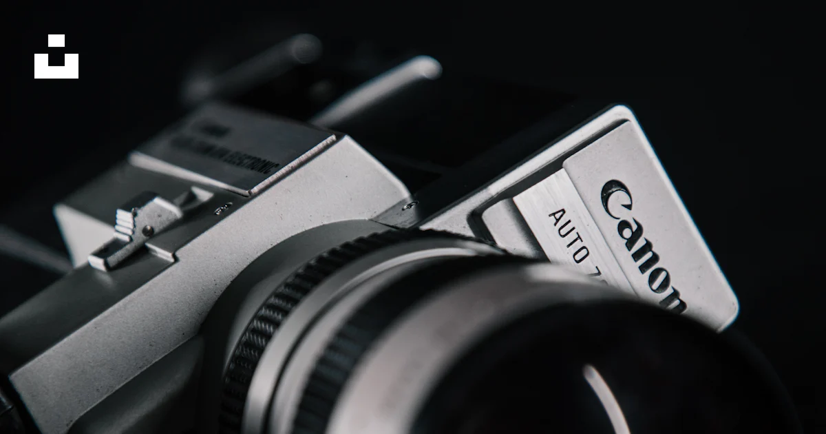 Grey Cameradslr Black and silver dslr camera photo – Free Grey Image on Unsplash