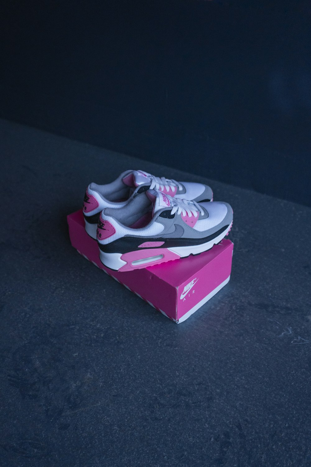 pink and white nike air max 90 shoe with box