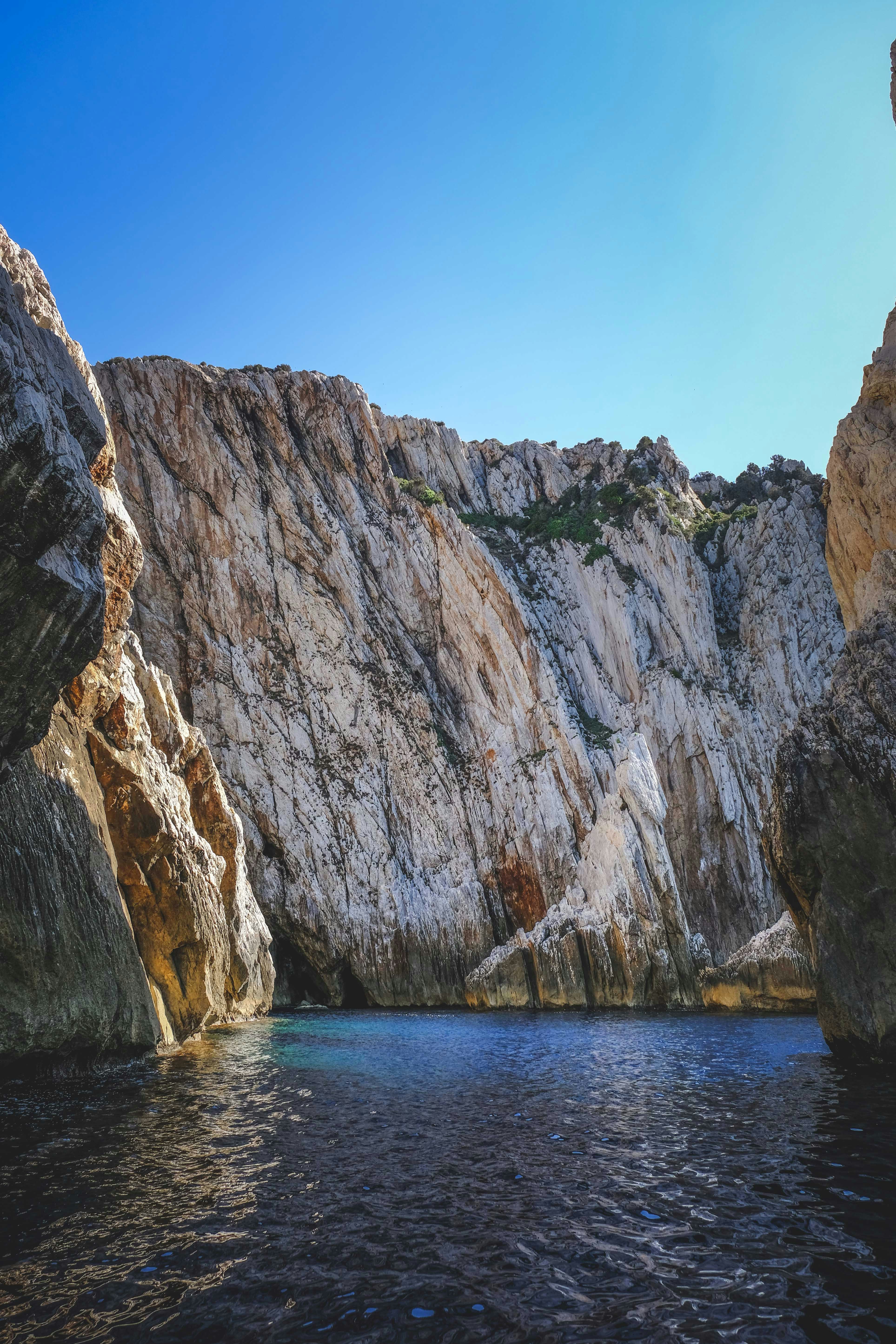 Photo by francesco_ungaro