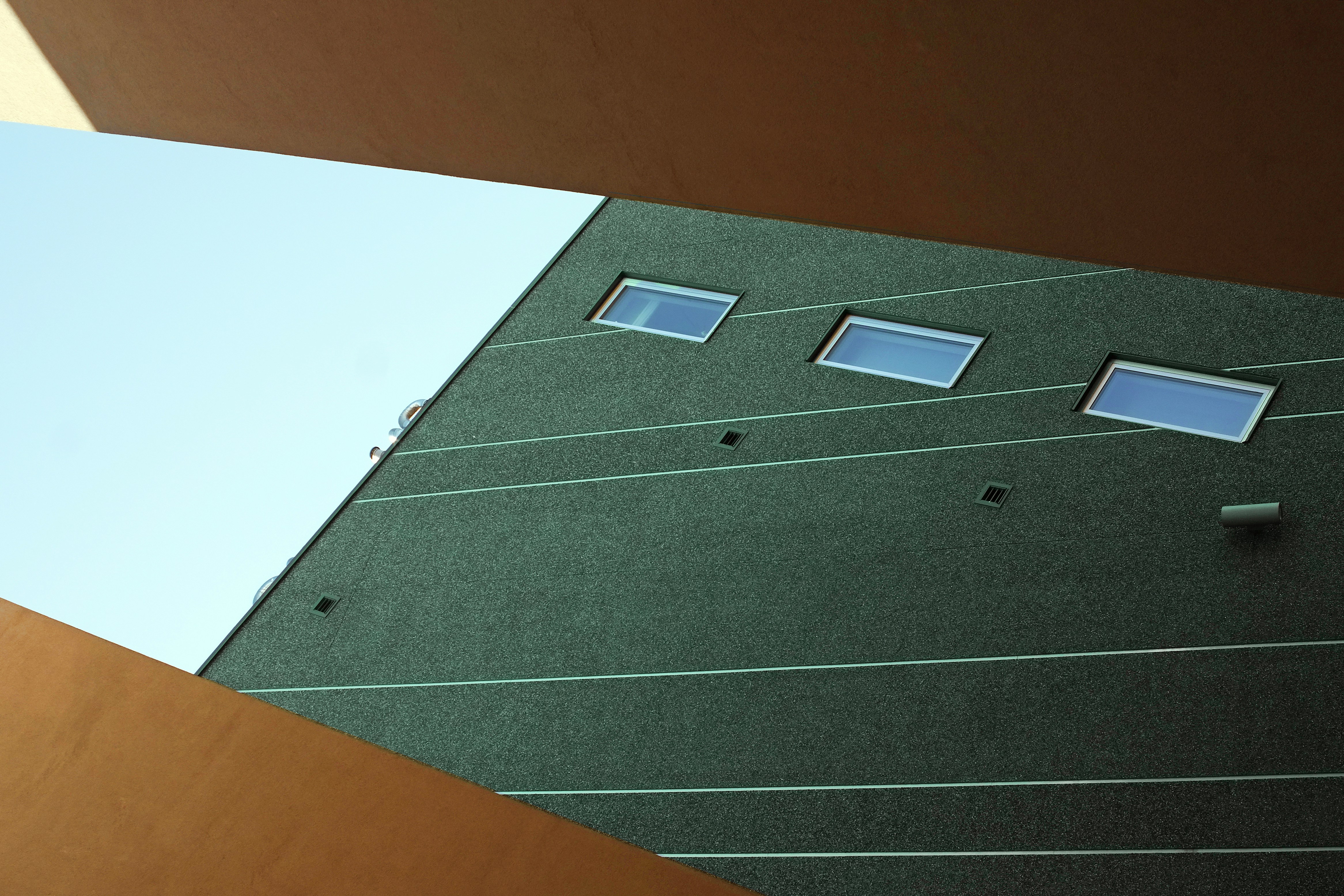 太陽光パネルの種類と特徴｜単結晶・多結晶・薄膜の違い関連画像