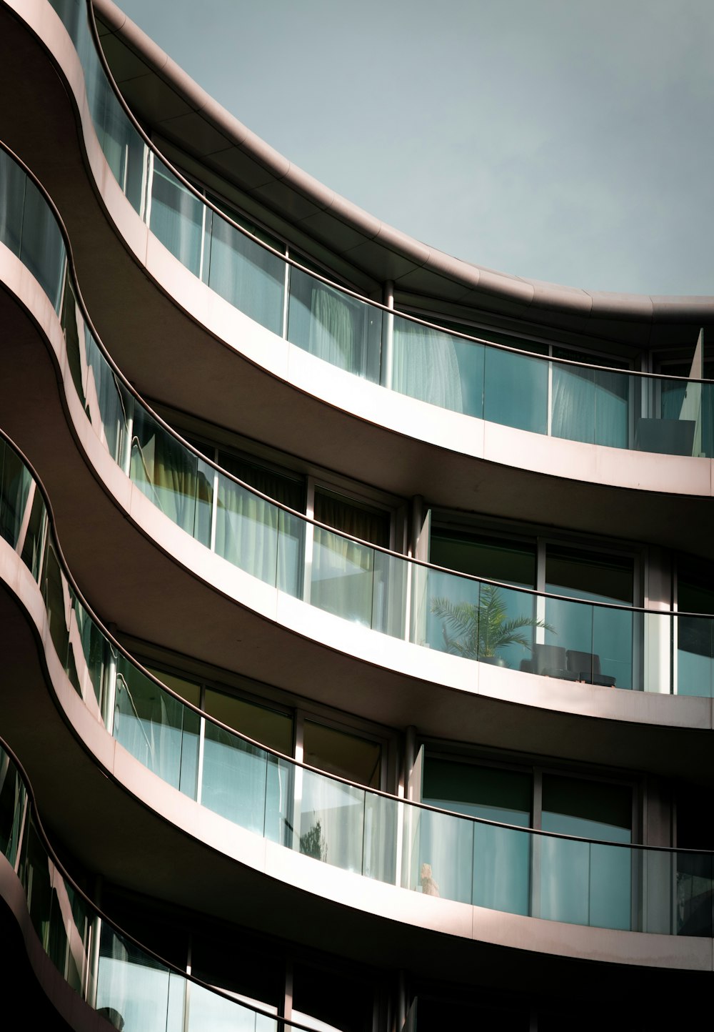 brown and white concrete building