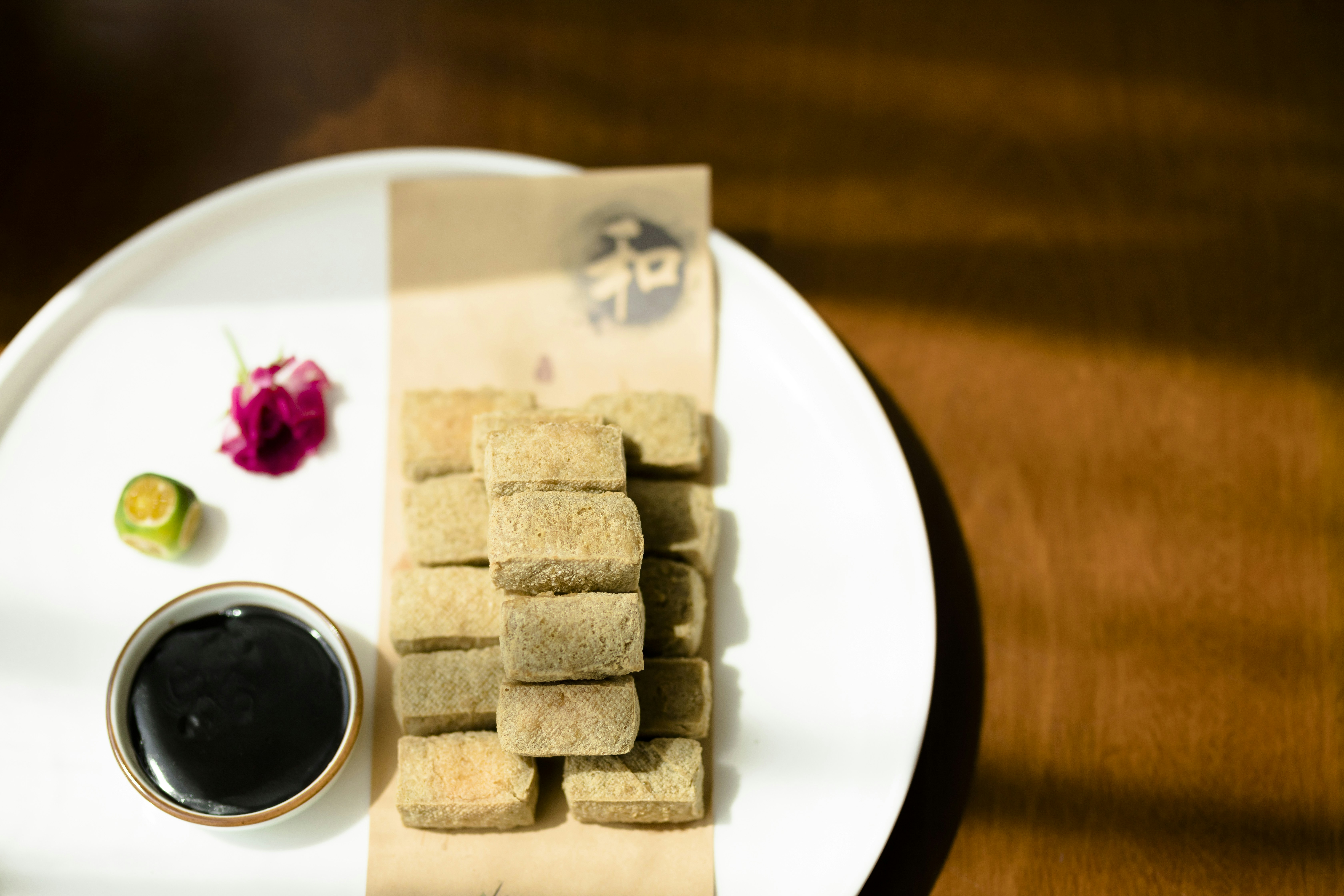 Tofu blocks with soy sauce