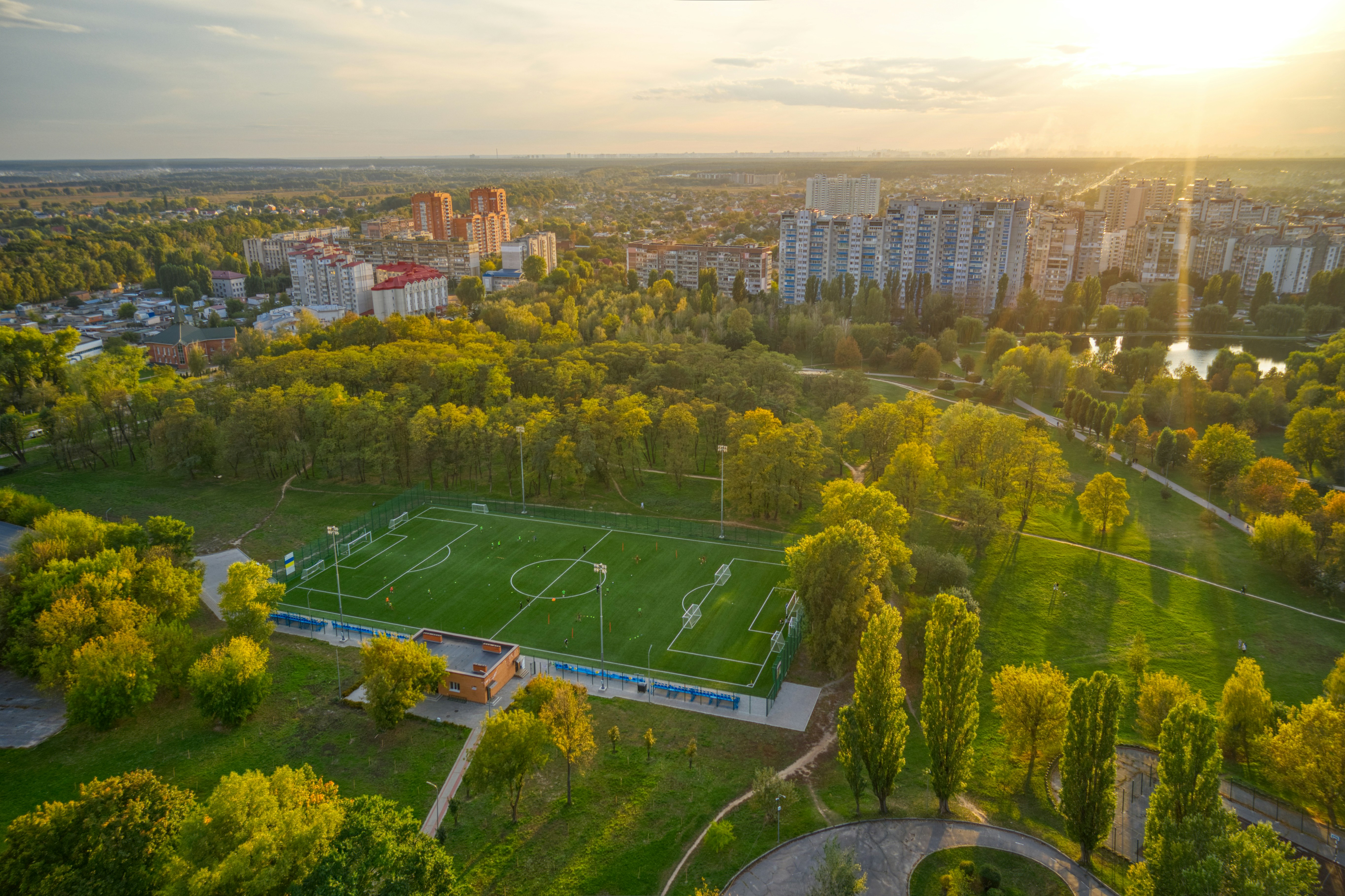 Стадіон МФК Бровари у парку Перемоги