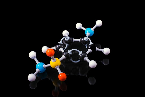 Scientific model for atoms and molecules and experiments behind them