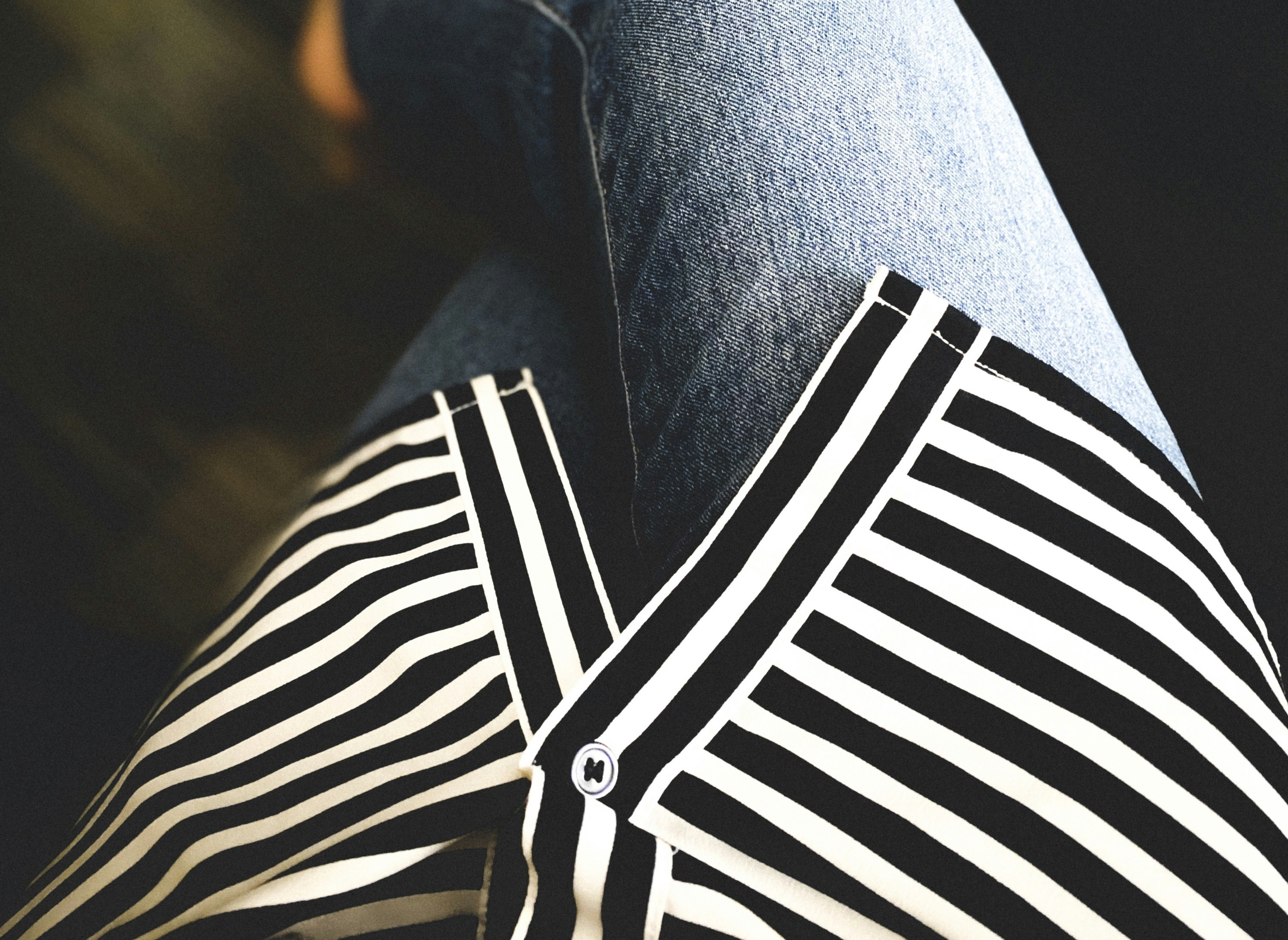 wide stripe vs thin stripe sweatshirt styling