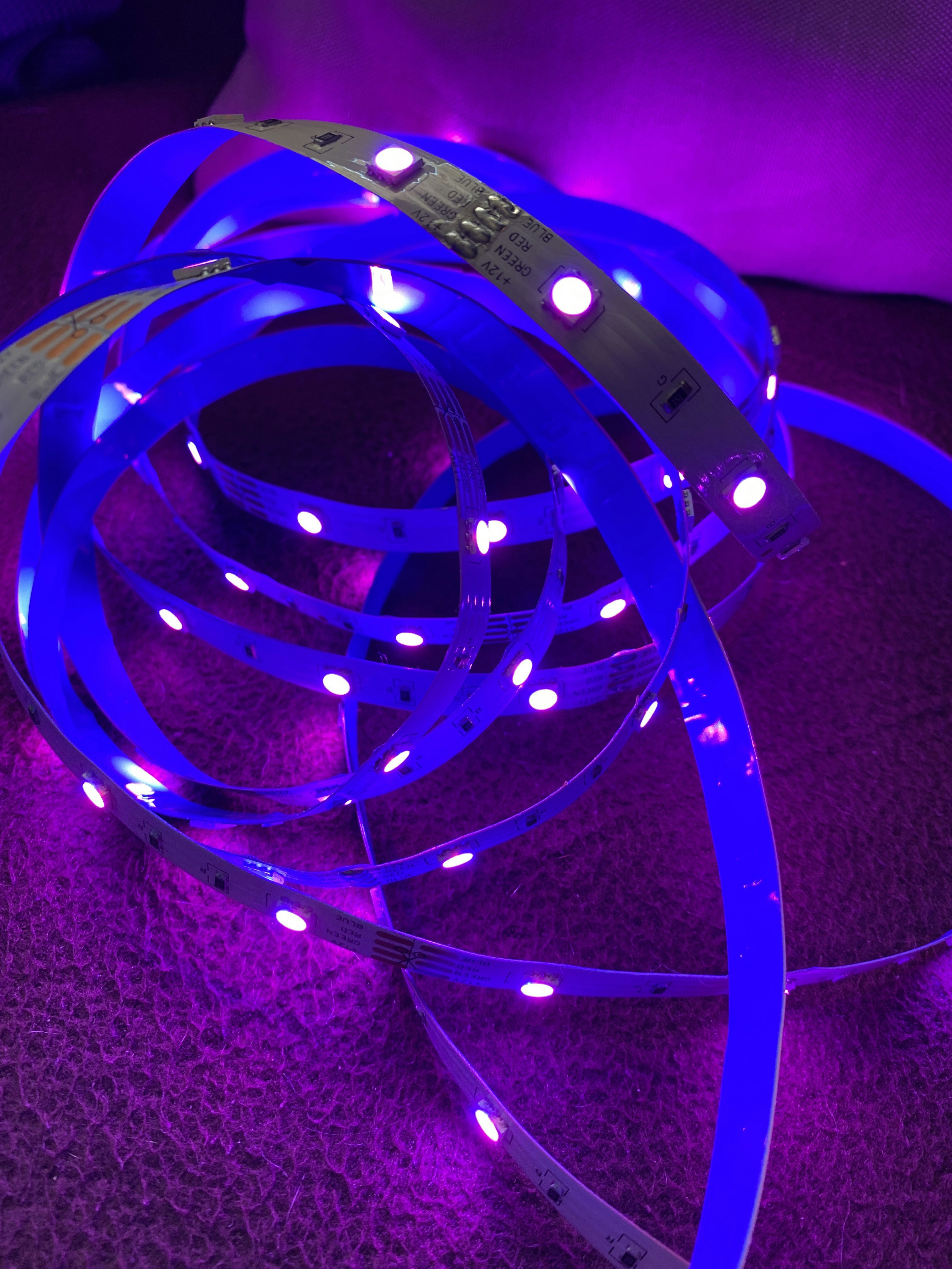 Quick & Easy: How To Connect Multiple LED Strips to One...