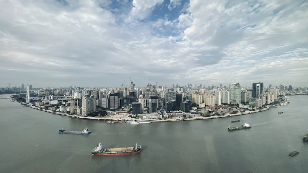 
- 无人机型号、尺寸、重量对价格的影响
- 运输距离、线路对价格的影响
- 燃油附加费、安检费等附加费用
- 汇率波动对价格的影响
- 季节性因素的影响
