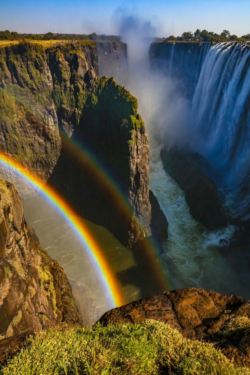 Regenbogen über Rocky Mountain tagsüber