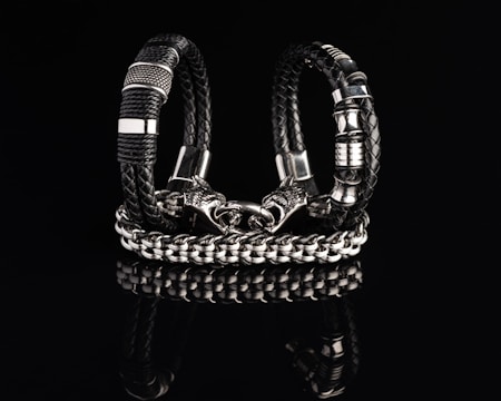 A stylish bracelet created from recycled bike chains.