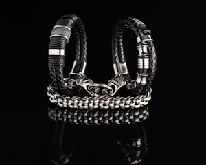 Bijoux en acier inoxydable élégants