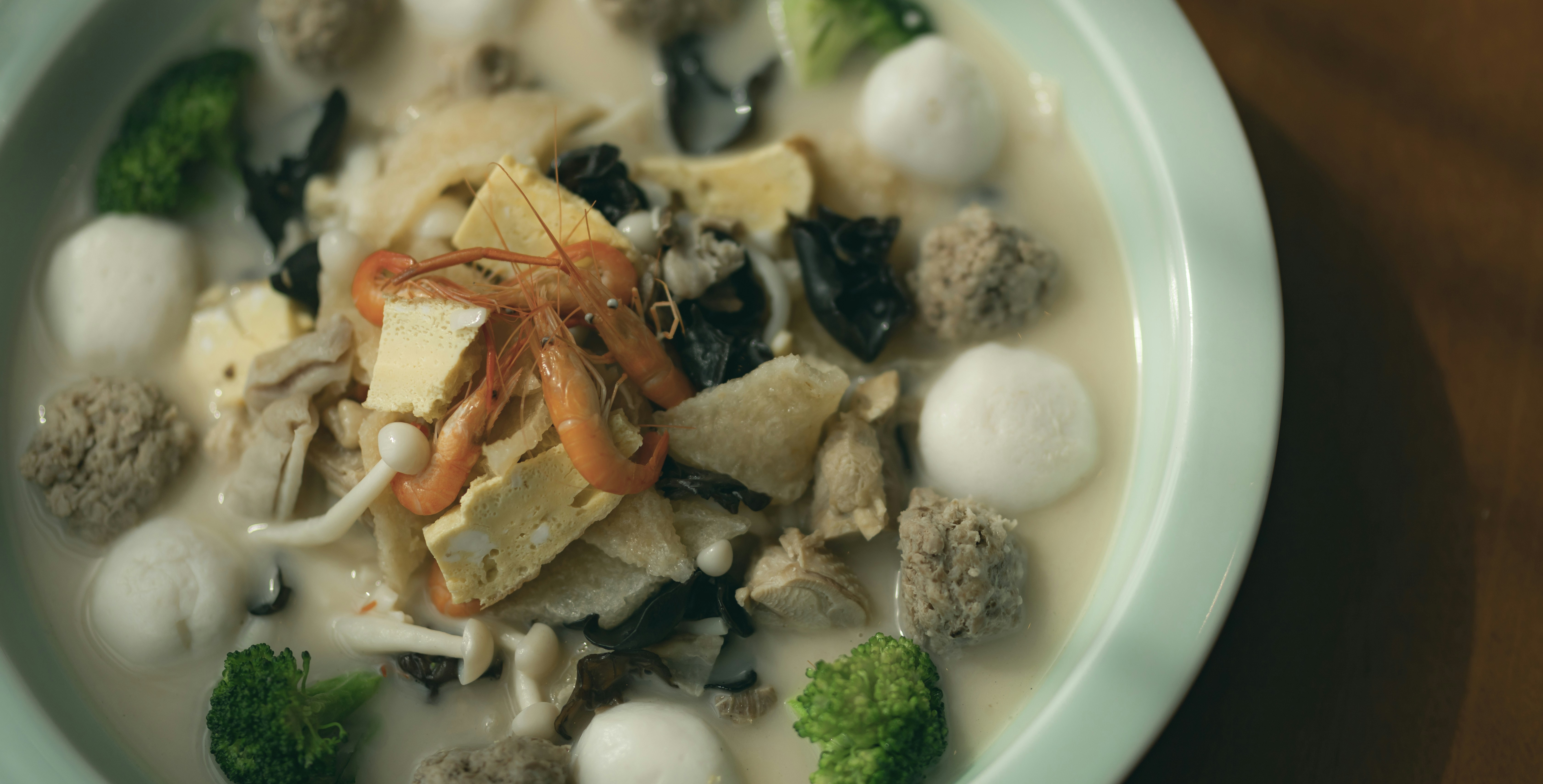 Photo by hanxiaoyaaaaa